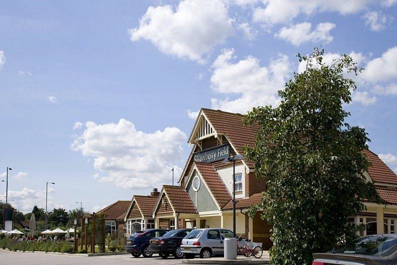Premier Inn Premier Inn Southend Airport מראה חיצוני תמונה