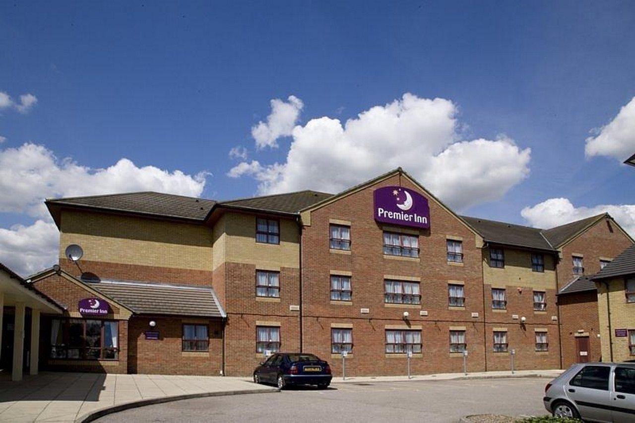 Premier Inn Premier Inn Southend Airport מראה חיצוני תמונה